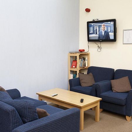 Yha Eastbourne Hostel Bagian luar foto