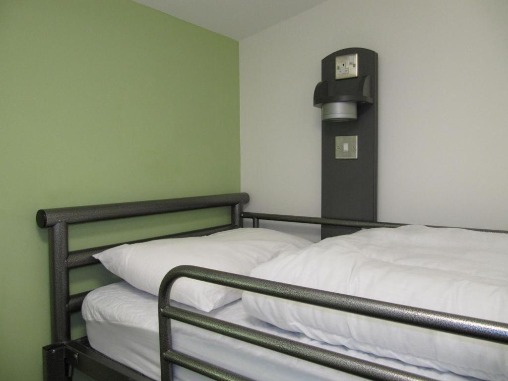 Yha Eastbourne Hostel Bagian luar foto